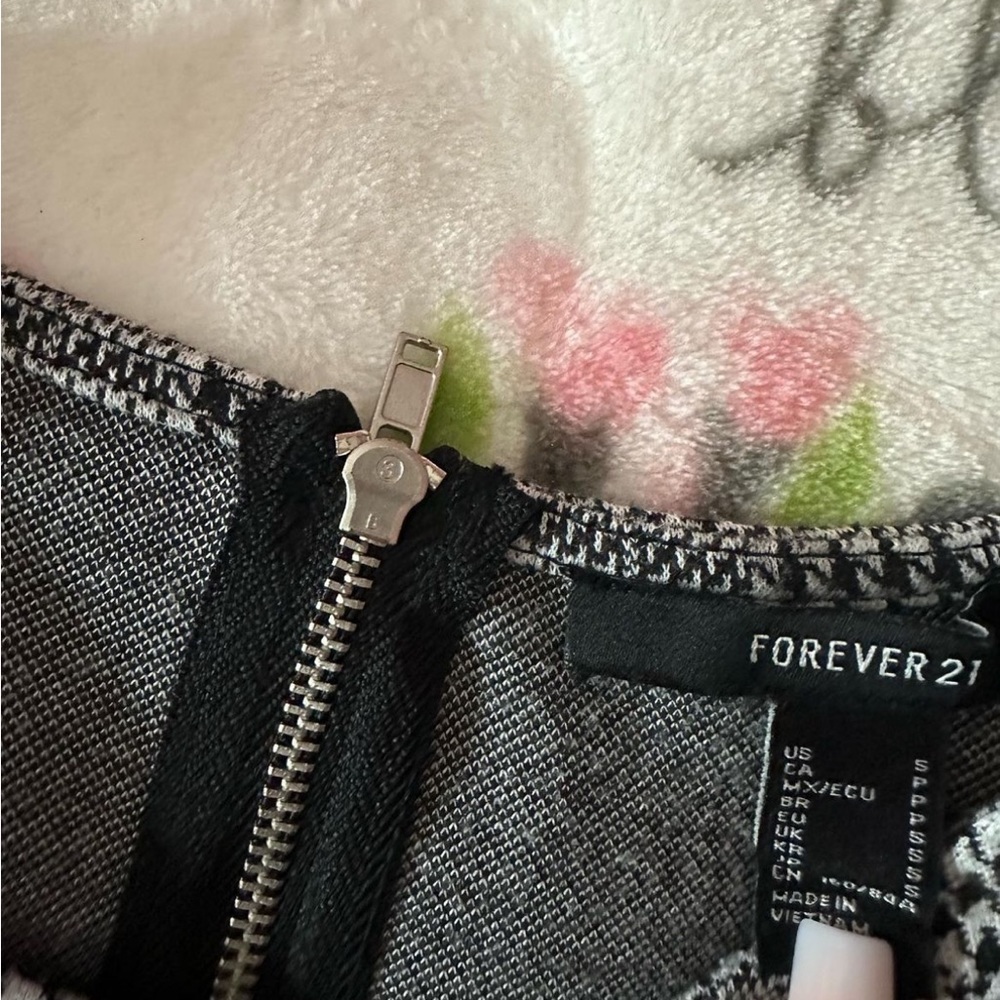 Forever 21 top